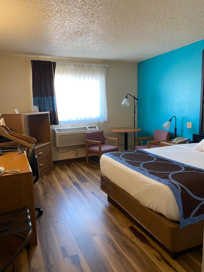 Super 8 By Wyndham Ogallala Luaran gambar