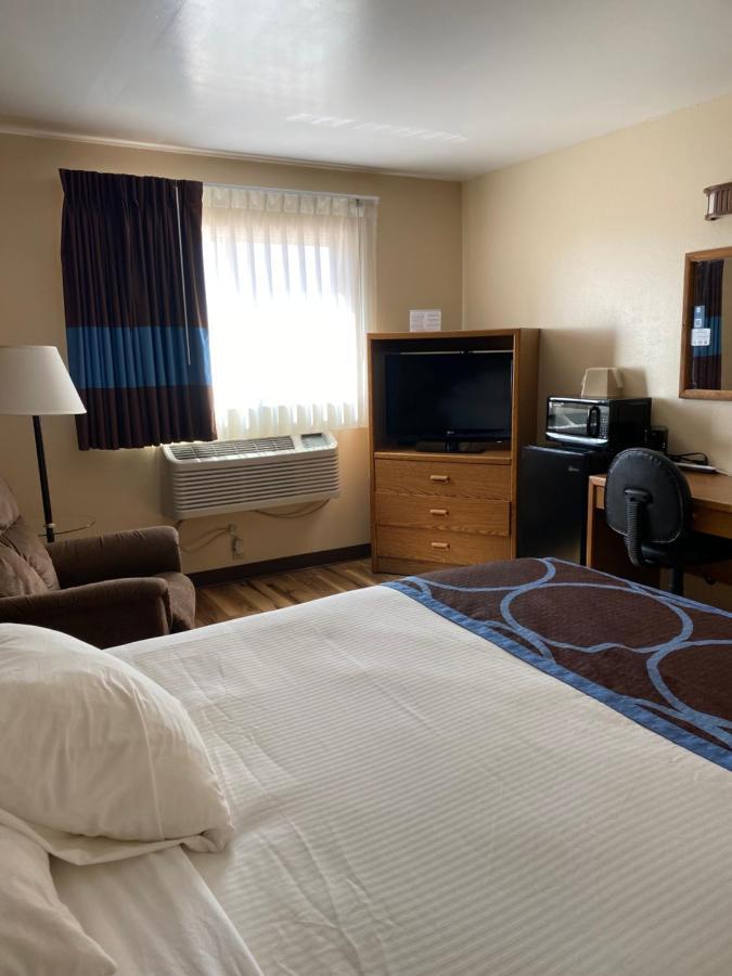 Super 8 By Wyndham Ogallala Luaran gambar