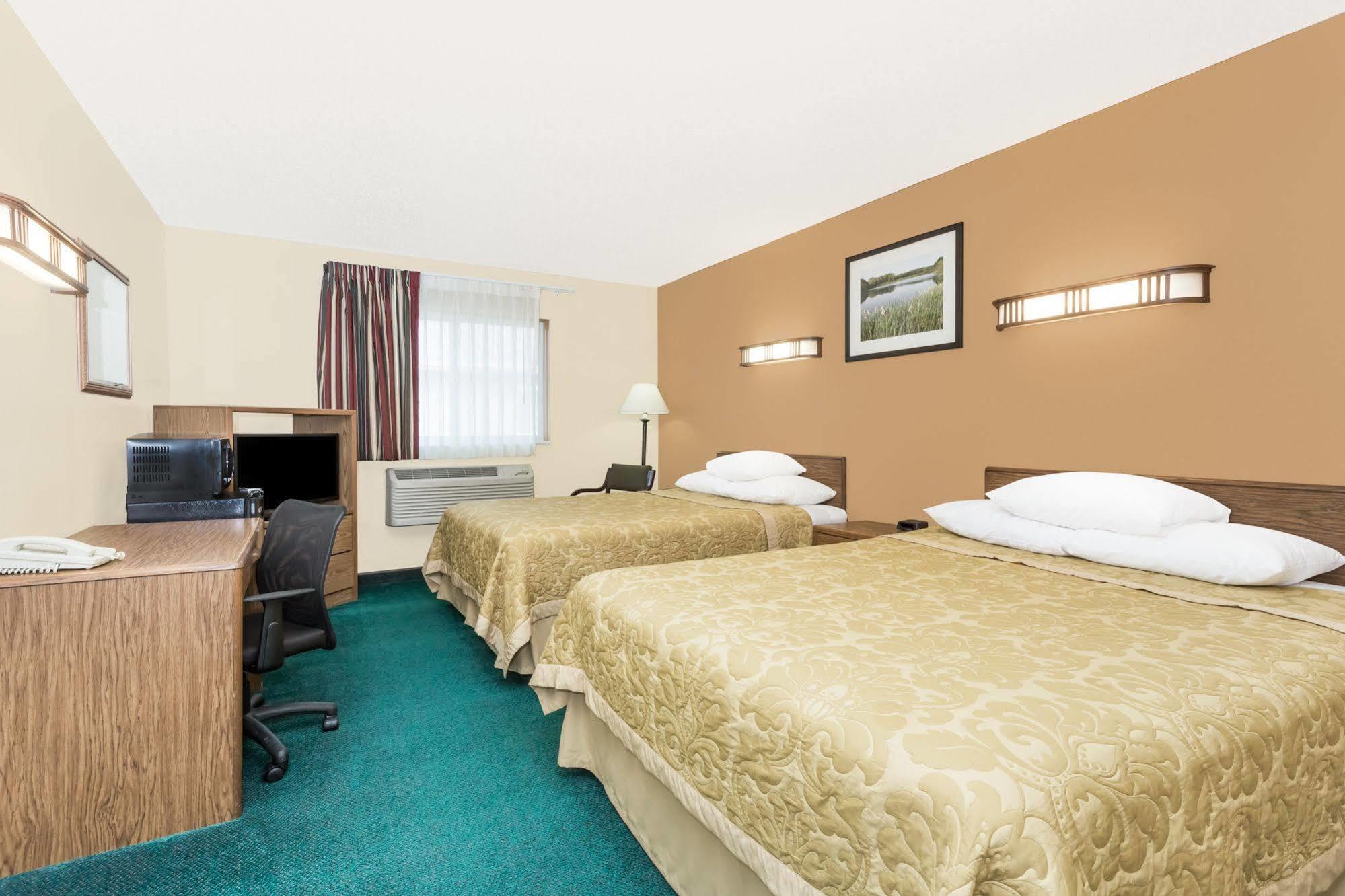 Super 8 By Wyndham Ogallala Luaran gambar